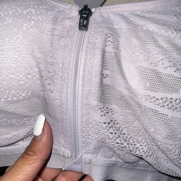 Victoria secret size 34DDD - Picture 2 of 4